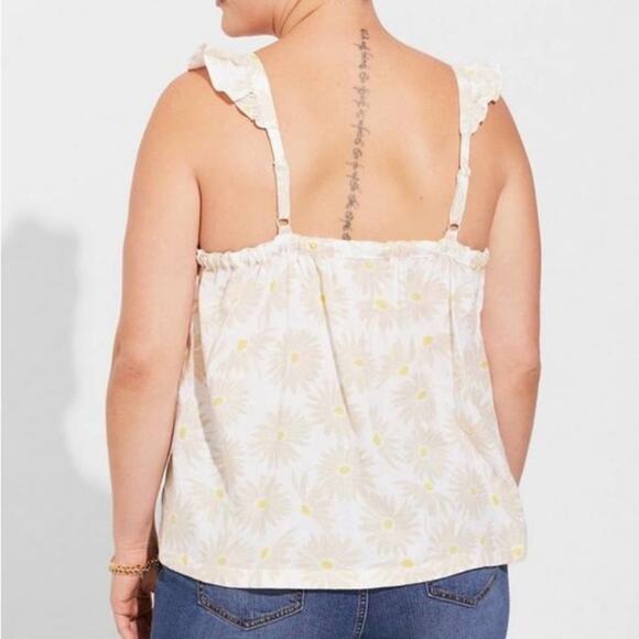 New with tags Torrid Daisy Double Gauze Ruffle Button
Front Tank Top - Picture 6 of 11